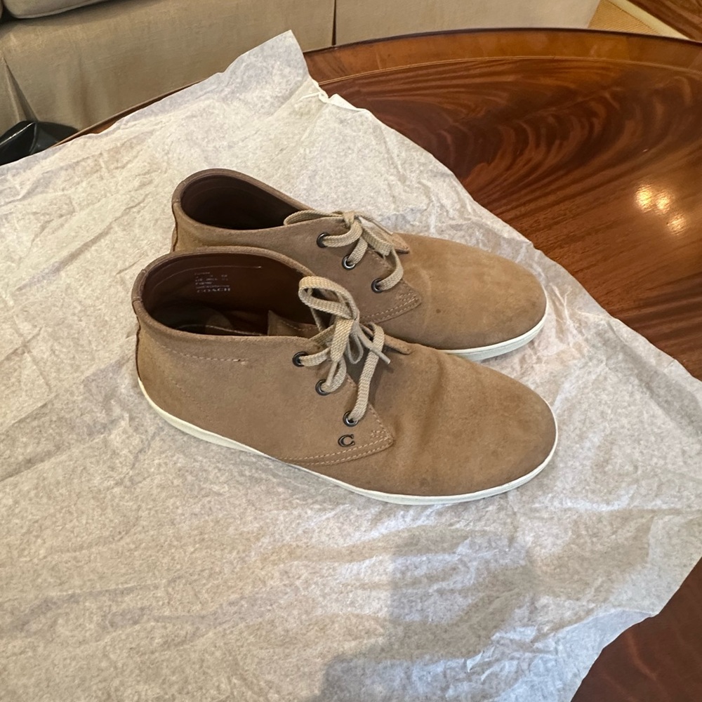 Men’s beige coach brand shoes